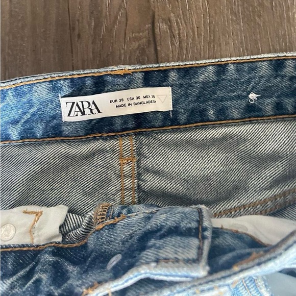 ZARA RELAXED RIPPED JEANS - Picture 6 of 6
